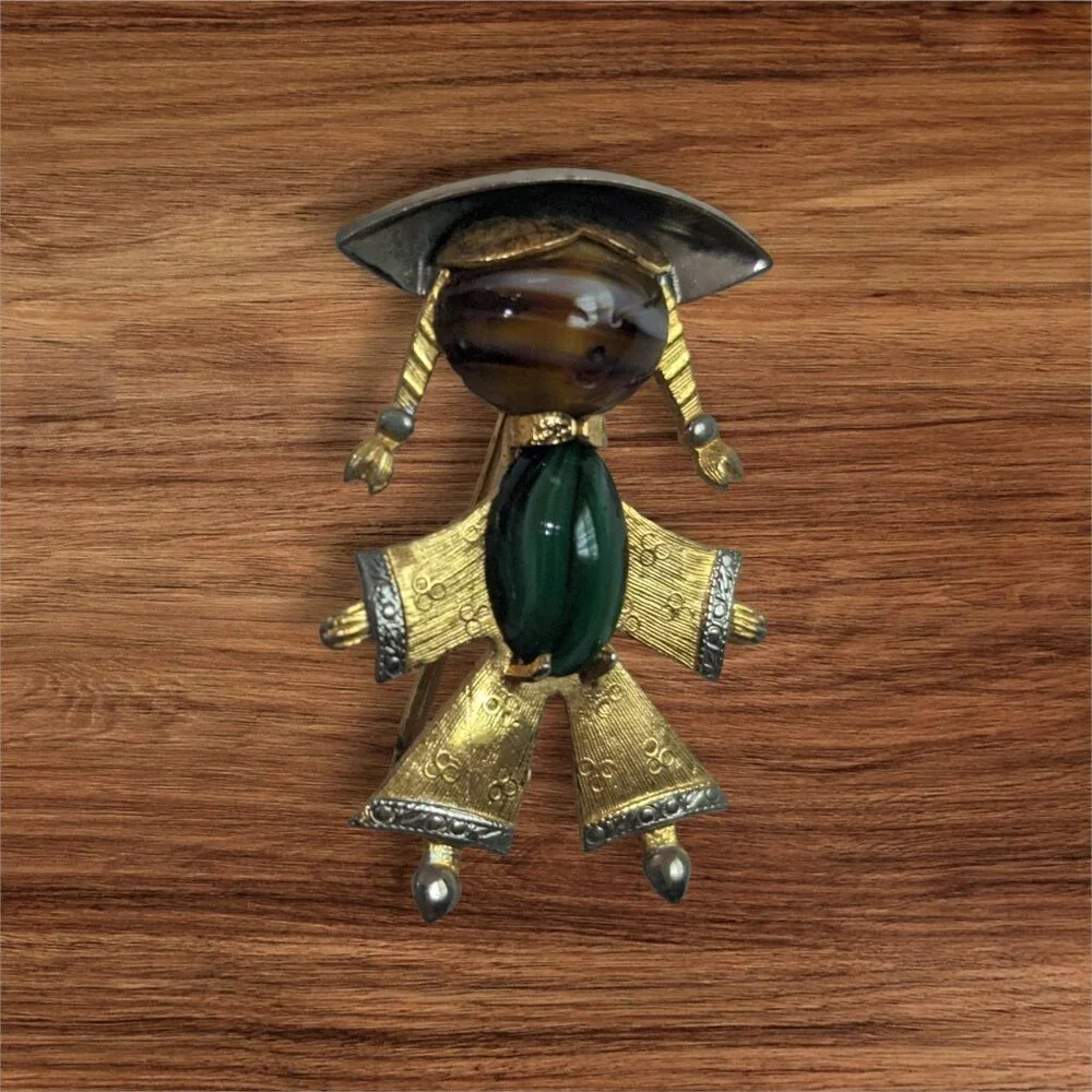 Vintage‎ Asian Figural Brooch Set Gold Tone Green Brown Stone Boy Girl Pins